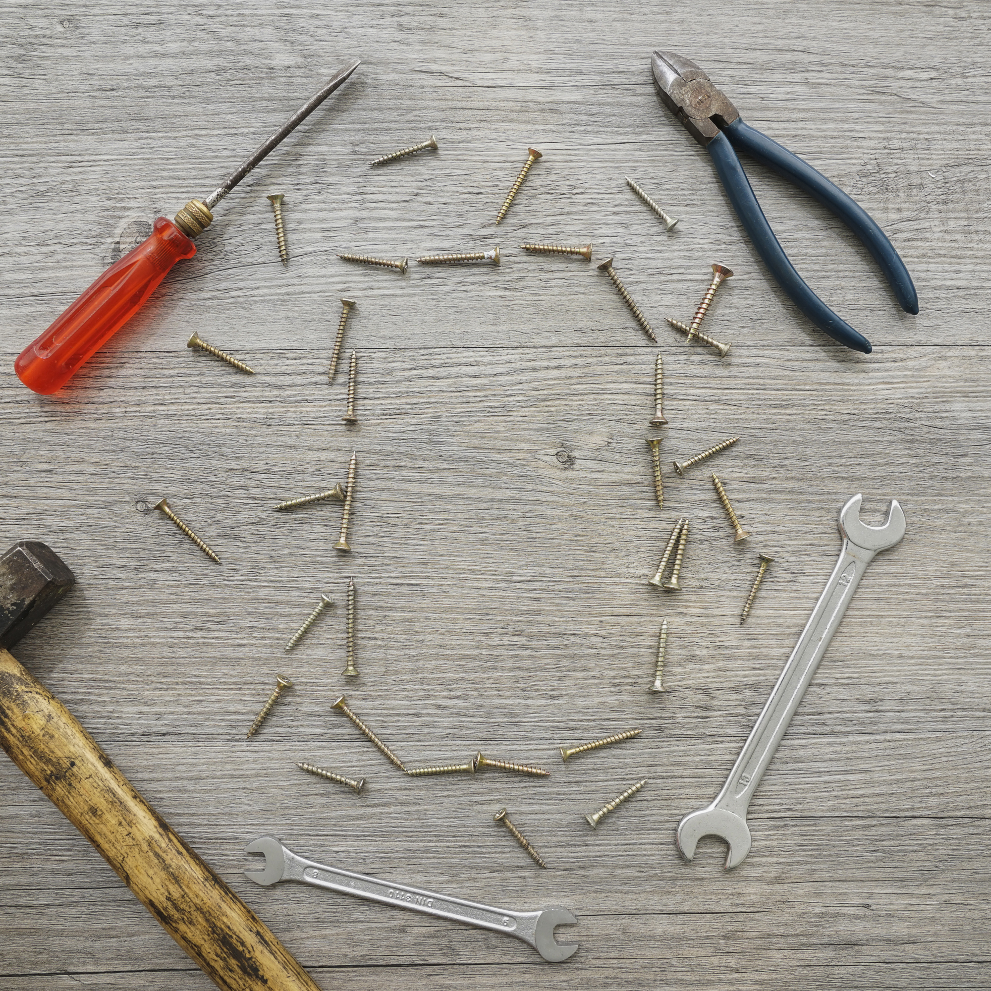 Screws & Hand Tools